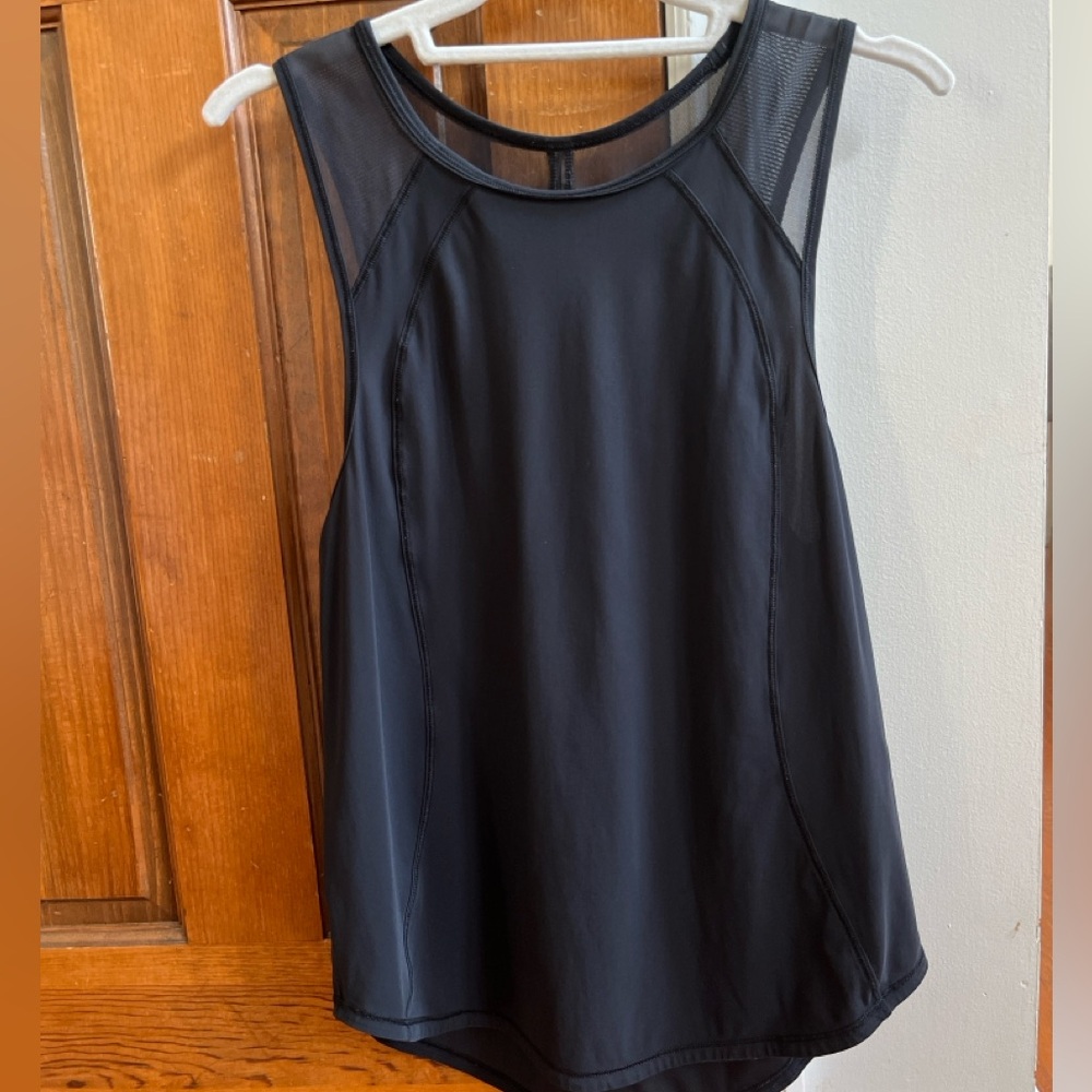 Lululemon For the Run Women’s Black Tank